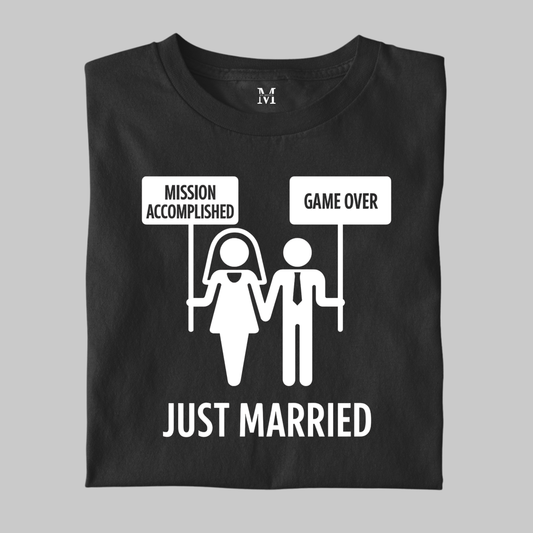 Just Married: Funny Tee